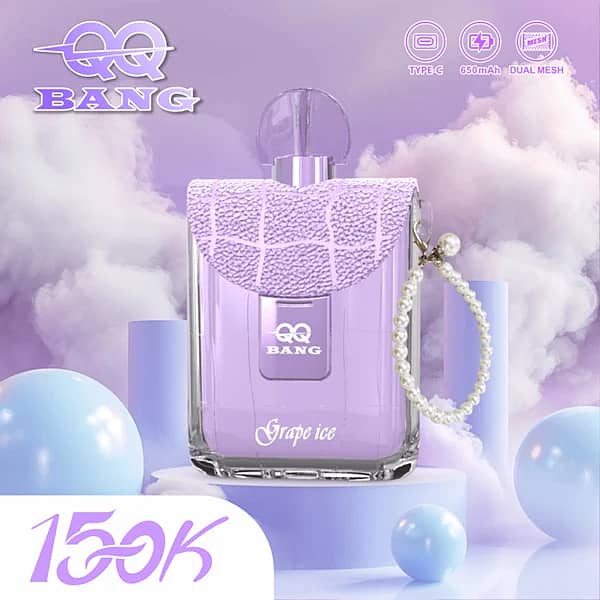 Jednorazowy vape Qq Bang o zapachu perfumowym „Grape Ice” (150 tys. zaciągnięć) w fioletowej buteleczce przypominającej flakonik perfum